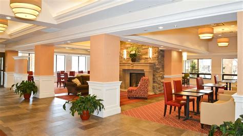 Penn wells lodge - Varied dining options are among the Penn Wells Hotel amenities. We offer a breakfast buffet, lunch in Cafe 1905, and fine dining in our Mary Wells Room. 